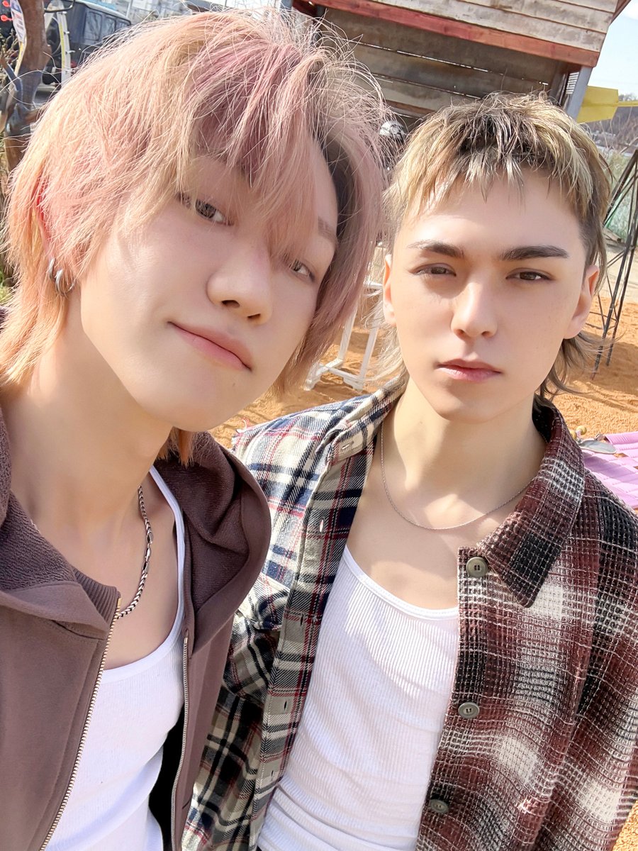 updatingsvt's tweet photo. [V8] 260703 THE8 x VERNON 1st Mini Album 'V8' | Photos from The FADER

#THE8 #디에잇 
#VERNON #버논 https://t.co/jaWw5GqRlr