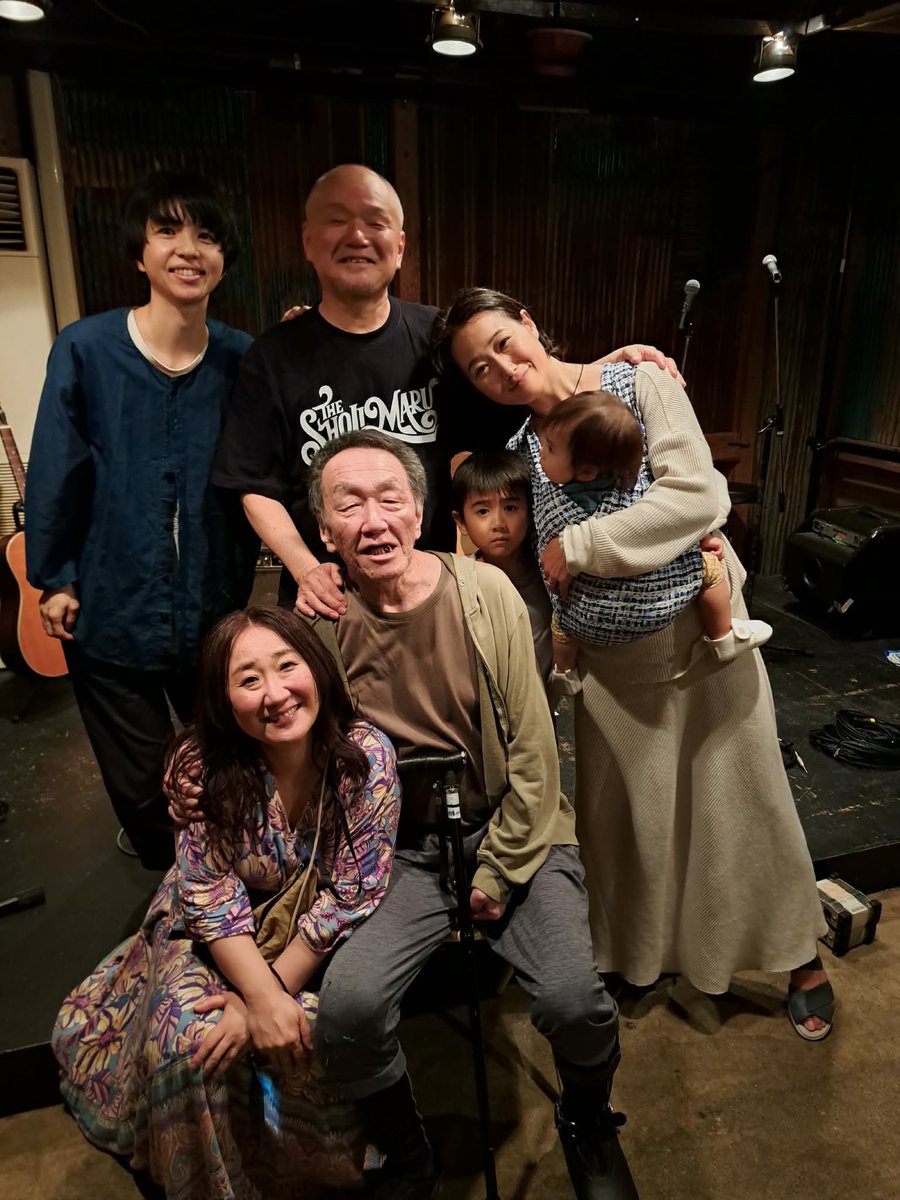emixrdynacomp's tweet photo. こんな日があるから続けていける！かっこいい先輩にかっこいい歌姫たちに拍手。
そして見守ってくれたお客様たちにバロウズに幸あれ！

2026/7/3(金)
＠いわき市Music Bar burrows
今西太一
藤野恵美
あべあいこ
ミーワ
Special vocal ムーラ

明日は山形オリハントにいくよ！ https://t.co/dYoaYpKvj5