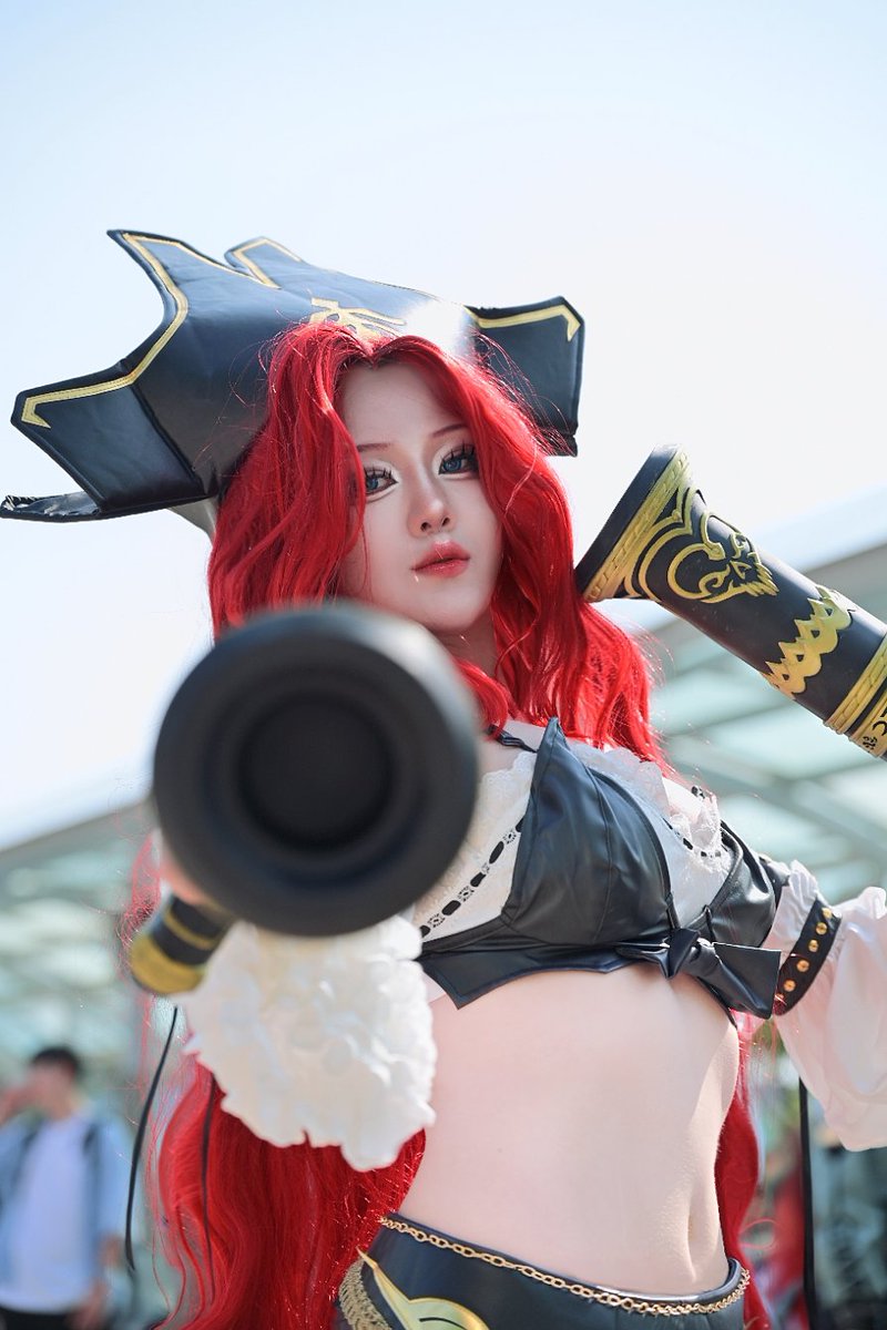 __ram_g_'s tweet photo. #playx4 #cosplay #플레이엑스포 #코스프레 #코스어_𝕏친소 #League_of_Legends #lol #cos #missfortune
@lucent_cos 

20260523 촬영허락해주셔서 정말 감사합니다.
현생이 너무 바빠서 이제서야 업로드하게 되었습니다.
정말 죄송합니다. https://t.co/RKREYPMs3T