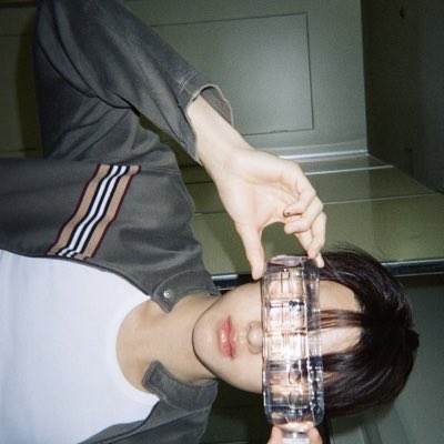 cupidslog's tweet photo. #NewProfilePic wkwkwkwkwkwkkw https://t.co/TyhfJ4Wxvd