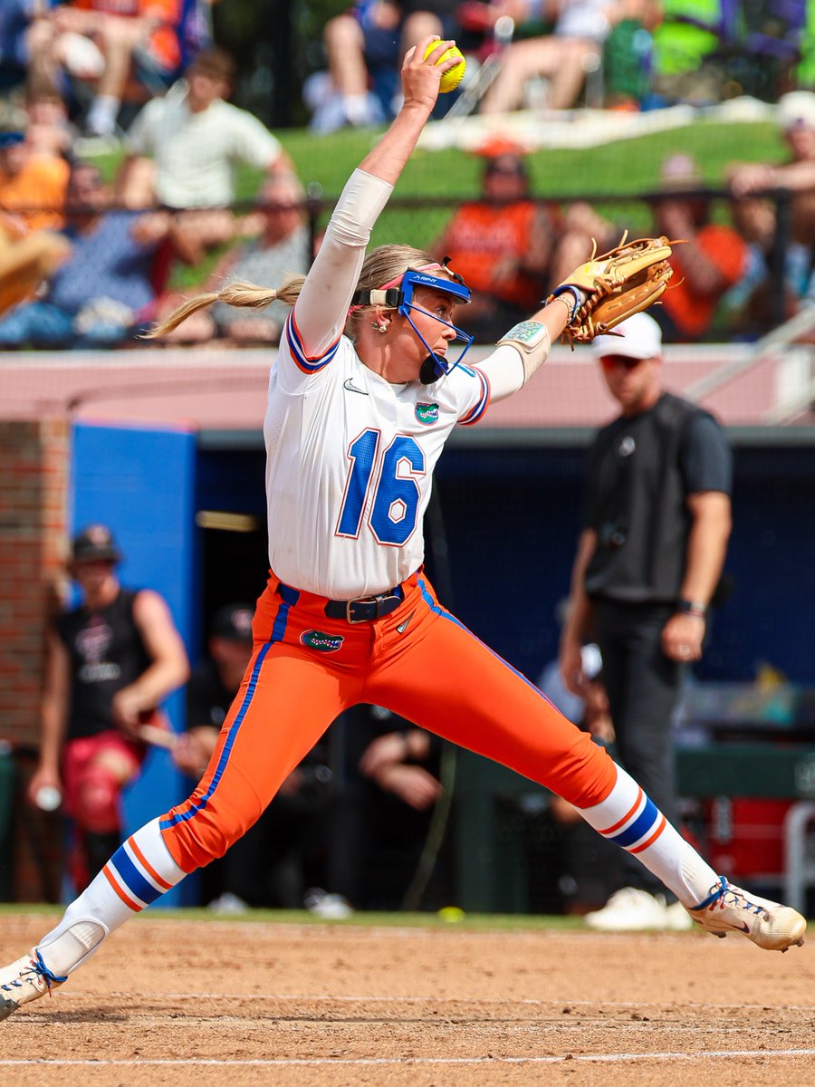 Gators Softball tweet media