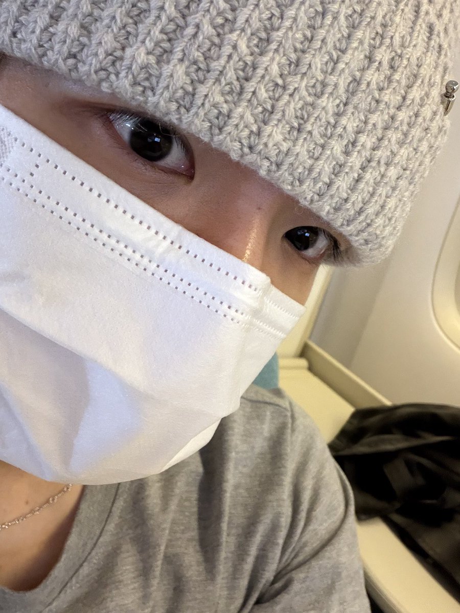 bbhshbbh's tweet photo. #이거백현이 https://t.co/HnlRUjFXWL