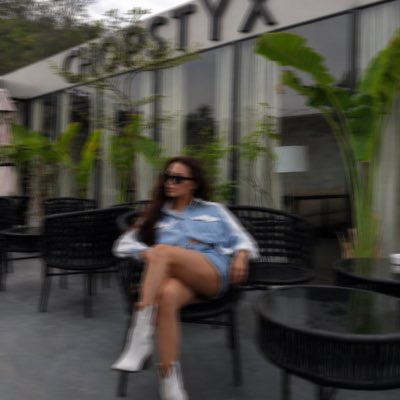 🦊 tweet media