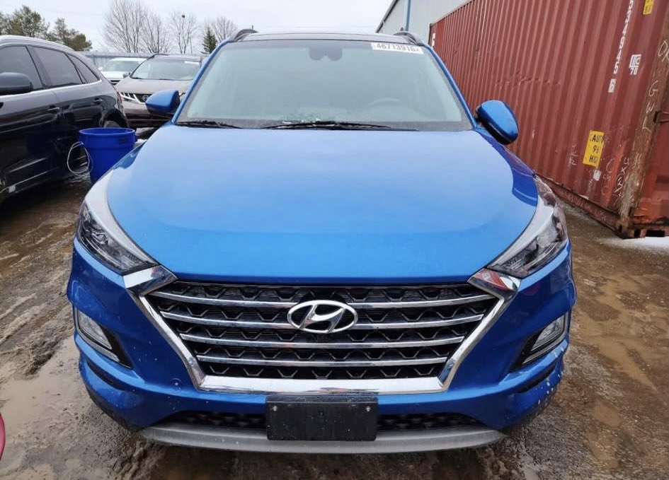 _owula's tweet photo. 2020 Hyundai Tucson SEL
Runs and drive 
Leather seats 
Panoramic sunroof 
77k miles 

115k cedis including shipping https://t.co/GgKdVPnSWm