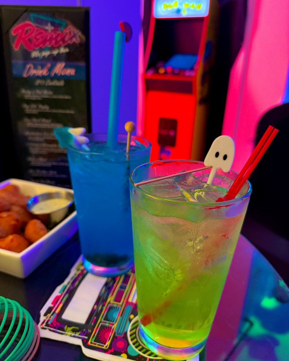 MoheganPA's tweet photo. Step into the ultimate throwback at Remix 80’s Pop-Up Bar – where disco lights, arcade games, and iconic hits collide for a night you’ll never forget! 🎶✨🍸

For more information, visit https://t.co/RJsFsVsXsb https://t.co/65agIWmCLe