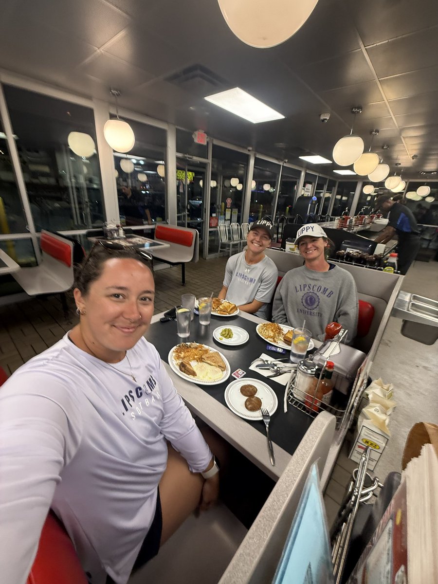 Coach_Buck16's tweet photo. Colorado update: after 124 parks, 5,782 miles of driving and some awesome competition, our annual late night Waffle House dinner was needed 
🤝💜 https://t.co/OZoRMoLkOq