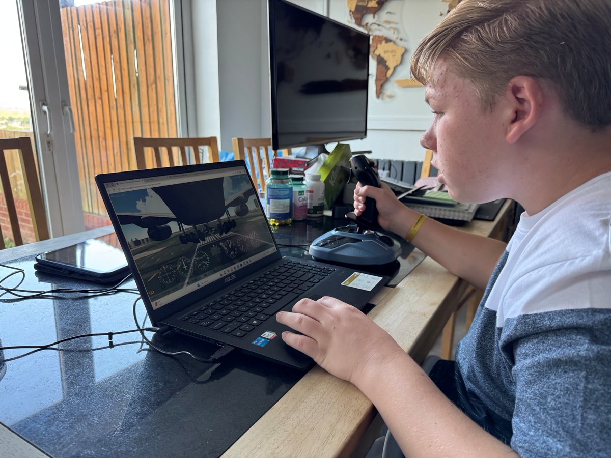 Aerobility's tweet photo. Are you looking for something new to try?

Our Virtual Aviation Experience is the place to start! Open to anyone in the UK living with a disability. Explore the virtual world and learn how to fly an aeroplane....from home!

Find out more here:
https://t.co/9ofz58CZZm https://t.co/5khG4KD4v0