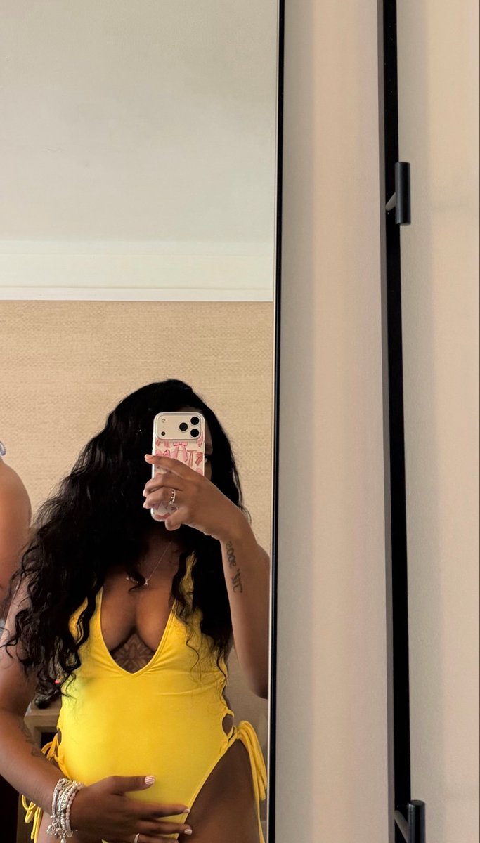 __m3ria's tweet photo. love a good vacay 🫦🏝️ https://t.co/8xaHIfbaOo