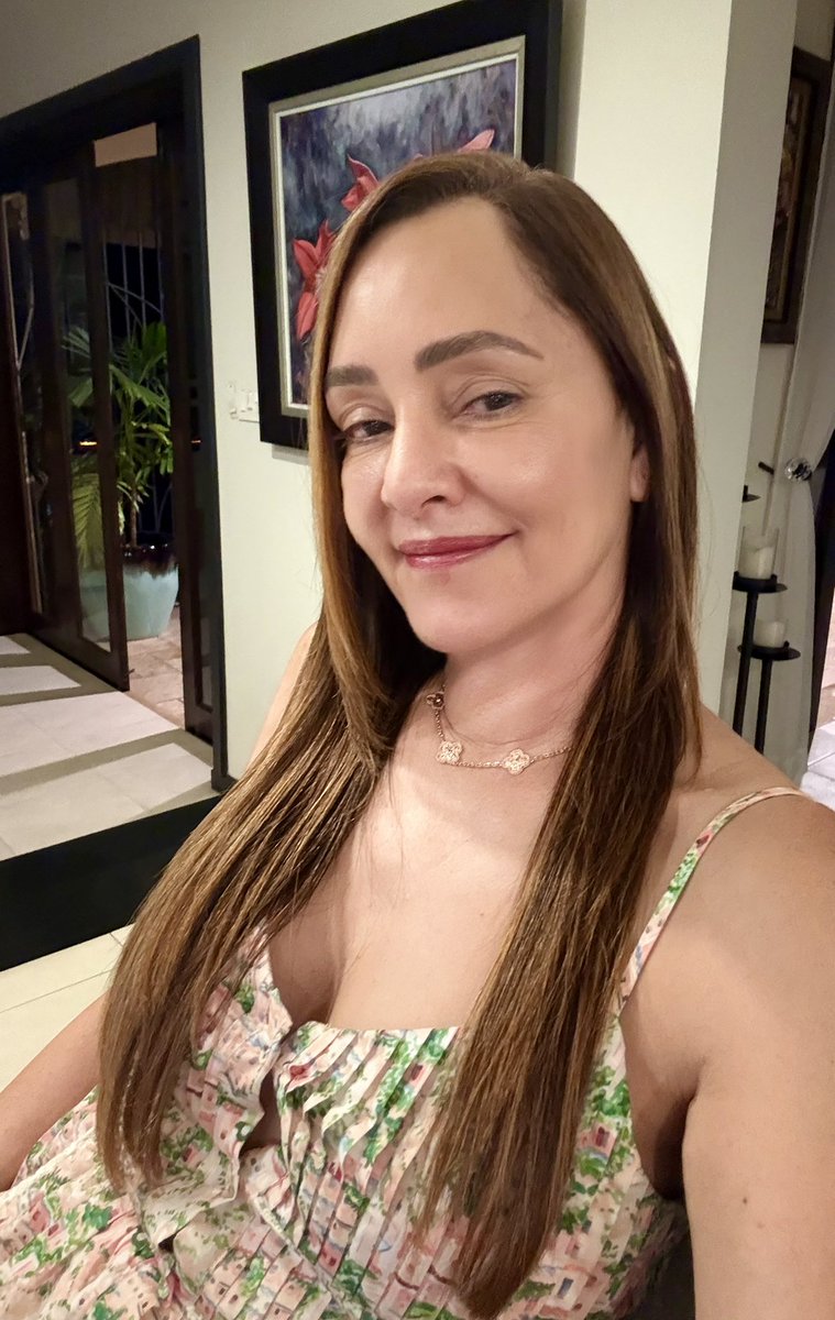annmarievazja's tweet photo. GM #Jamaica! Don't wait for the perfect moment. Choose joy, embrace today, and enjoy the beautiful gift of life. #AMV #Focus #DreamBig #OneJamaica #OneLove #Blessings π―π²ππ»β₯οΈ https://t.co/O8EW75bFj6