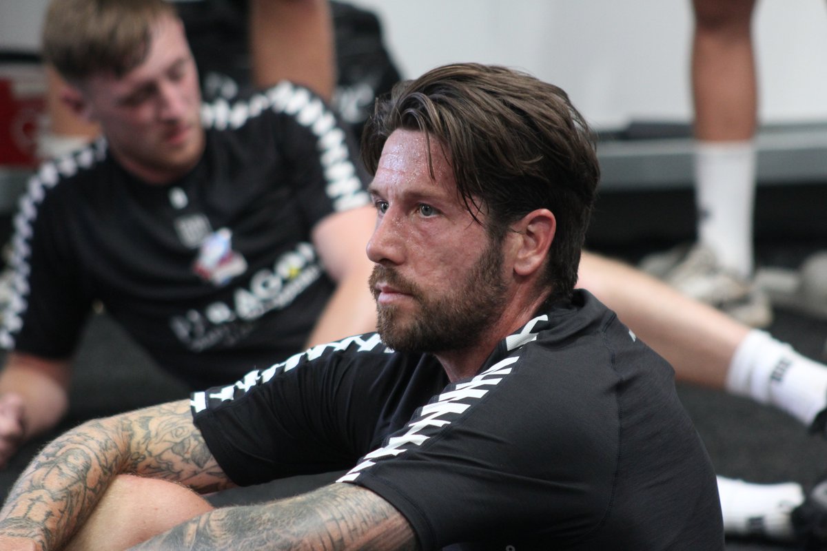 SUFCOfficial's tweet photo. 🏋️ 𝐇𝐘𝐑𝐎𝐗

Images from the Iron's latest pre-season challenge as the players took on HYROX 👉 https://t.co/Yln5Js2plu

A big thank you to Official HYROX Gym for hosting us (https://t.co/zxPJFFRl3p).

#UTI #IRON https://t.co/eWANDexaPN