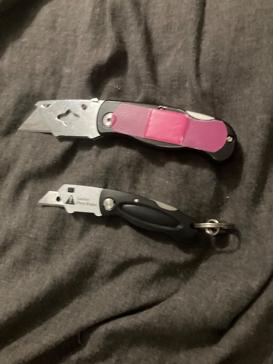 kaileyka1's tweet photo. I love knives so fucking much https://t.co/Po0GUGgXwD