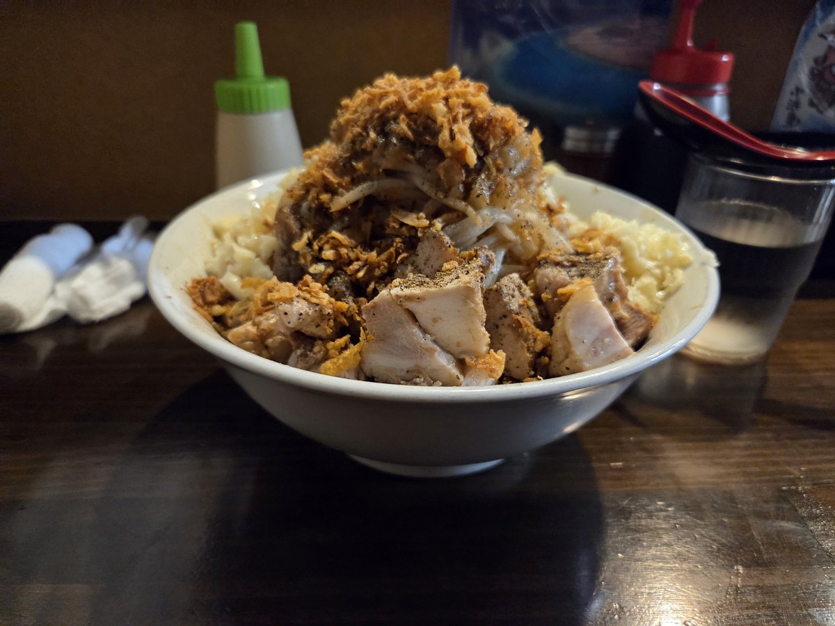 Darjeeling219's tweet photo. 明日の夏二郎食って
バーサス打って良い金晩でした。
おやすみ！ https://t.co/wvauhgpHkm