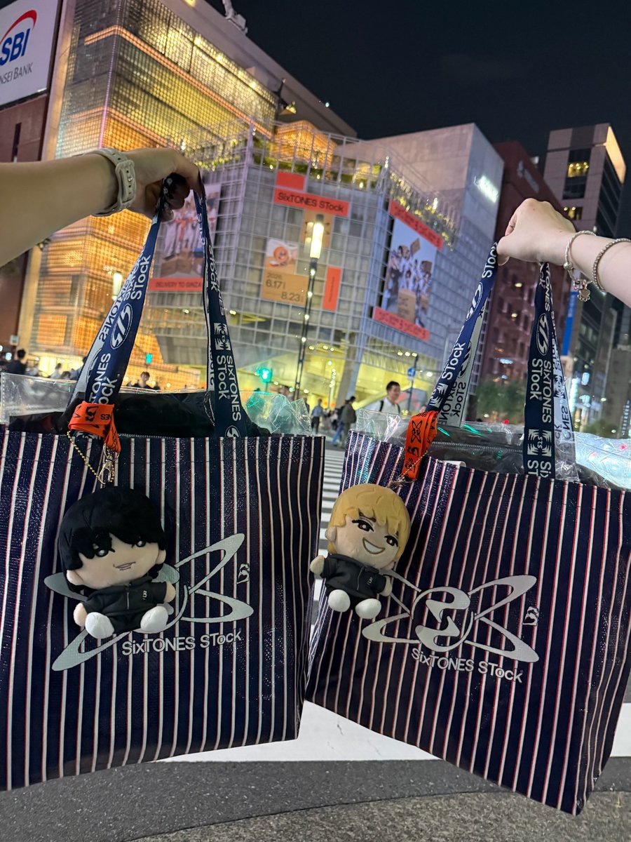jec96611's tweet photo. #SixTONES_STock

とにかく楽しすぎた😭😭😭😭😭😭
SixTONESありがとう😭😭😭😭😭😭 https://t.co/sVYLzeY253