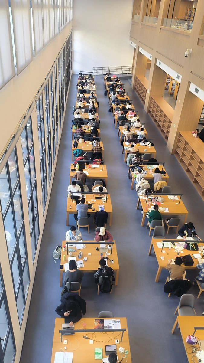 LeyaBlu's tweet photo. [Calling all book lovers! Our campus English Book Club is hosting a mini poetry sharing session this Fri 4pm at the library—bring your favorite poem, chat with fellow bookworms, and make new friends. Can’t wait to see you there! #CampusClub #EnglishBookLovers] https://t.co/gMm3zrSKf9