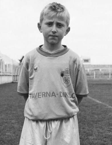 cedevitaodbazge's tweet photo. it is infruriating. from a small child who turned to football during war when his home was destroyed to the best midfield player of all time. you are telling me you are willingly rooting for a rapist who ruined multiple peoples lives instead of luka who keeps sparking hope? https://t.co/sjel31uTV8