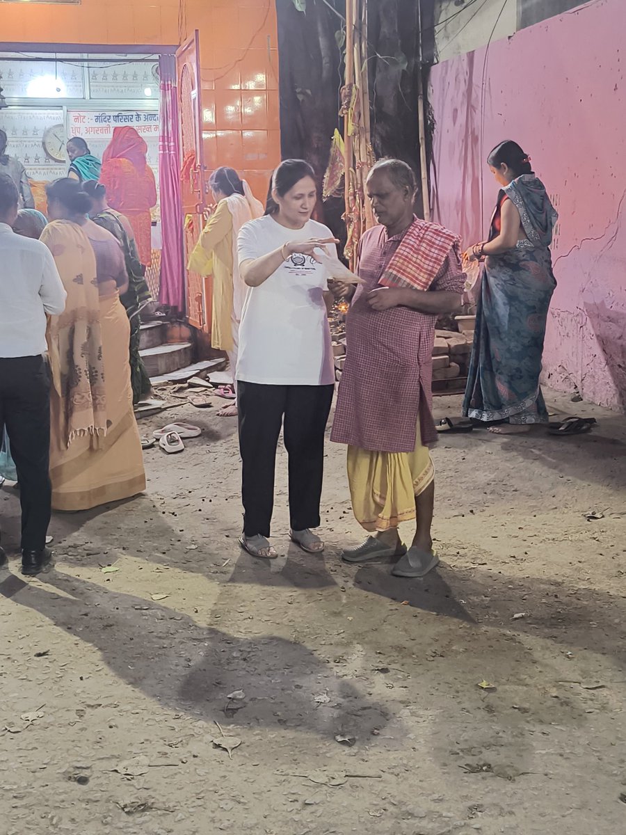 Ashajithakur's tweet photo. जो राम का चंदा खाए हैं,
उनकी कुर्सी खाएंगे।

बांकीपुर से अबकी, 
चोरों को भगाएंगे।
PK#JAN SURAAJ https://t.co/1EXl3JdF0E