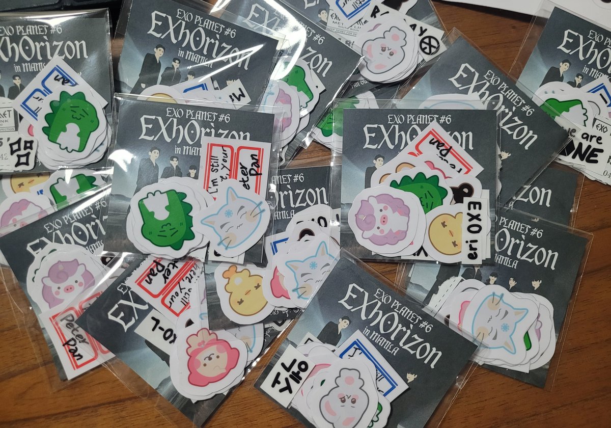 kyungkyungz's tweet photo. ~ Exo Planet #6: Exhorizon in Manila ~
     mini fan support by: @kyungkyungz

Regular &amp; Transparent Stickers
- limited qty
- likes &amp; rt appreciated
- dikit responsibly!
- will give randomly
- manually cut✂️ (pasensya na sa imperfection)

see youuuu!!!🥹
#ExhorizonInManila #EXO https://t.co/SkZI2JI5hf