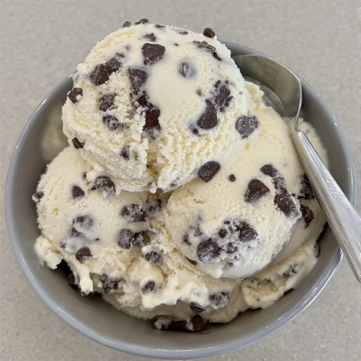 daily_dolce's tweet photo. It's ice cream season https://t.co/o4FZuN3tBu