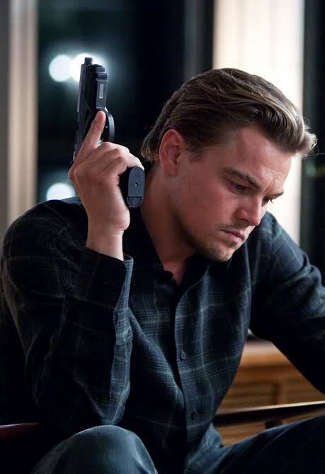 TheCinesthetic's tweet photo. CONFIRMED: Leonardo DiCaprio will star in Michael Mann’s HEAT 2 as Chris Shiherlis, the role originally played by Val Kilmer.

Christian Bale will play Vincent Hanna, while Adam Driver is set to play the film’s villain, Otis Wardell.

Production begins in November. https://t.co/r1eCnwDwfg
