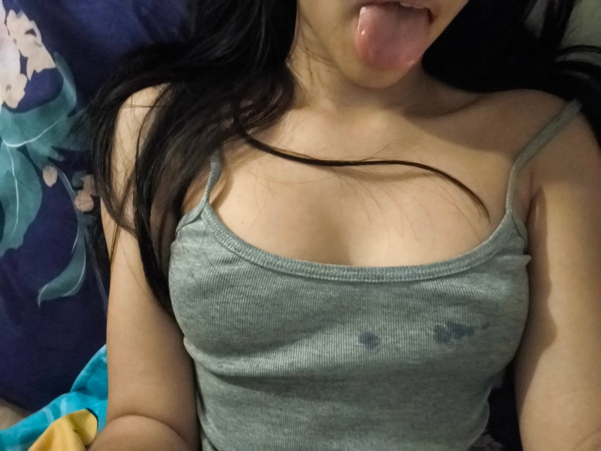 oliveapamelia's tweet photo. sp yg mw mood in👅 https://t.co/c1gV7b6t8f