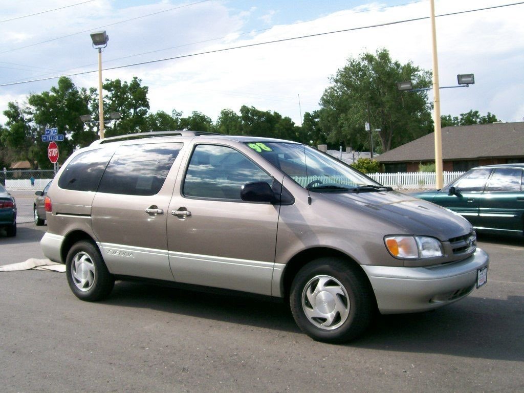 only1centt's tweet photo. Facts about this car 🤣 https://t.co/eBpJuvv4rR