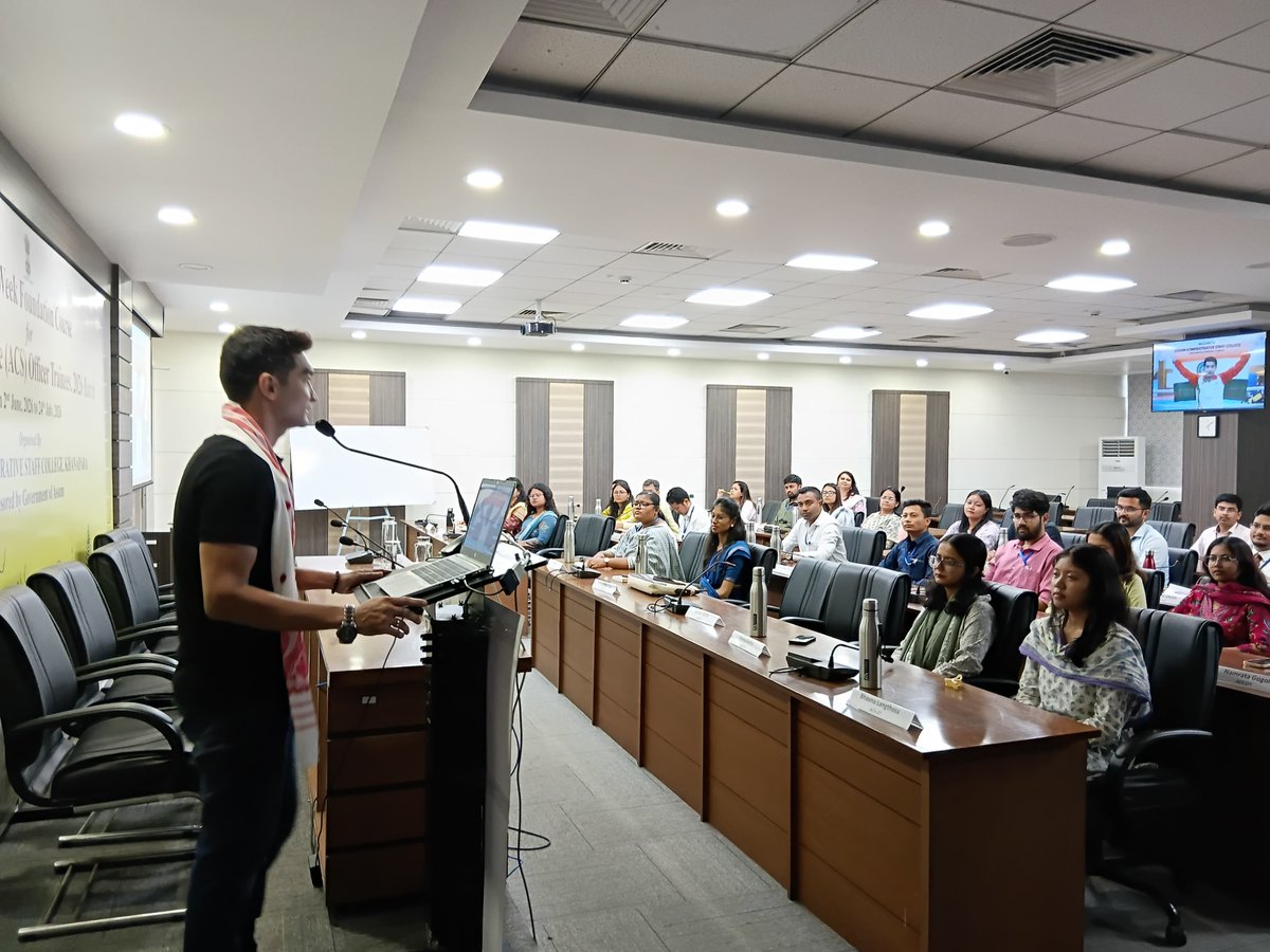 aasc1960's tweet photo. An enriching session with celebrated boxer Shiva Thapa, who shared lessons on discipline,resilience,and the relentless pursuit of excellence. His inspiring journey reminded the ACS OTs that perseverance and character are the true foundations of leadership and public service. 🥊🇮🇳 https://t.co/aAkX7a814K