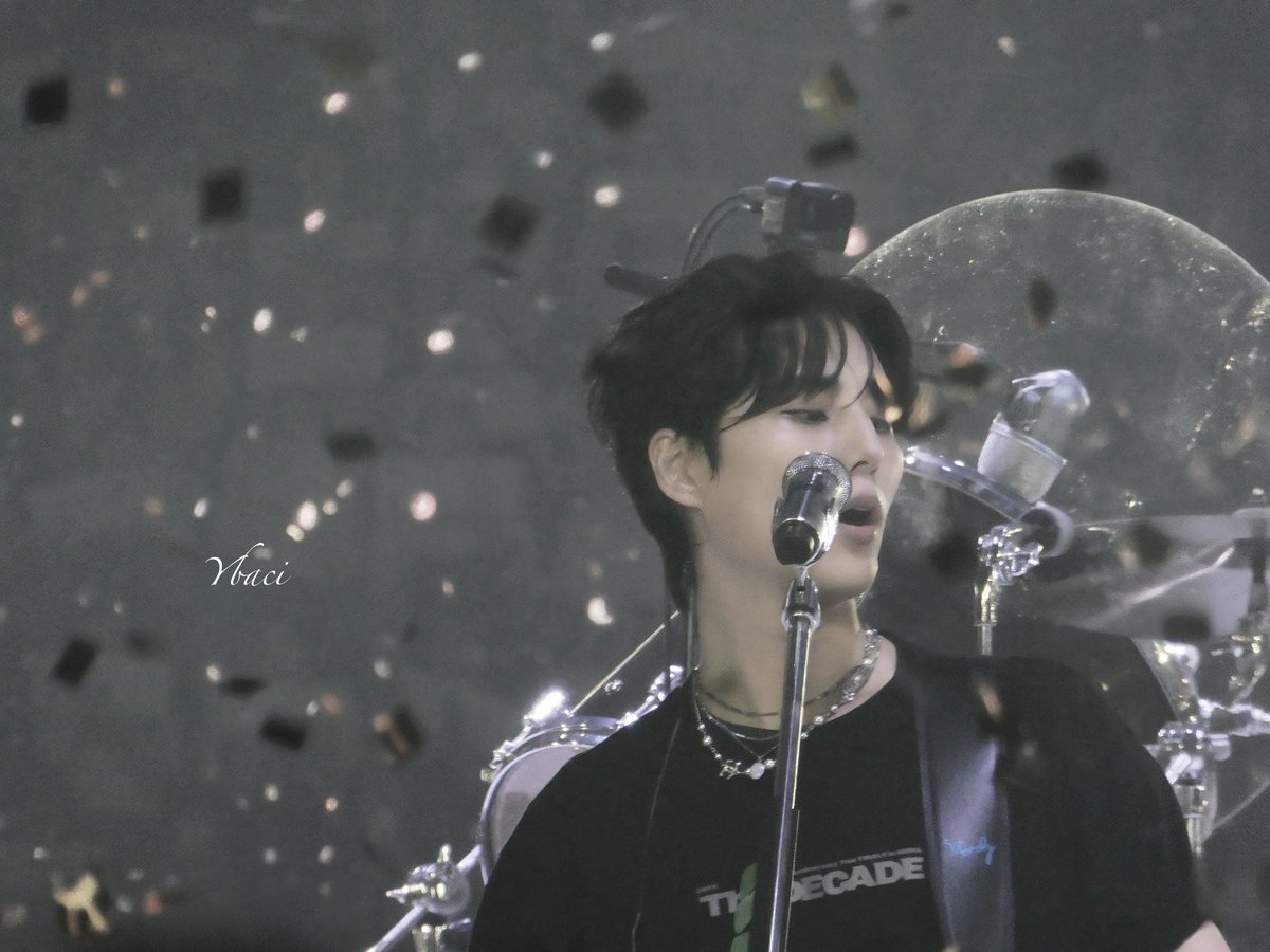 Xoiko7's tweet photo. 260703 <The DECADE> FINALE in SEOUL
#DAY6 #데이식스 #영현 #YOUNGK https://t.co/dOMhtk29U3