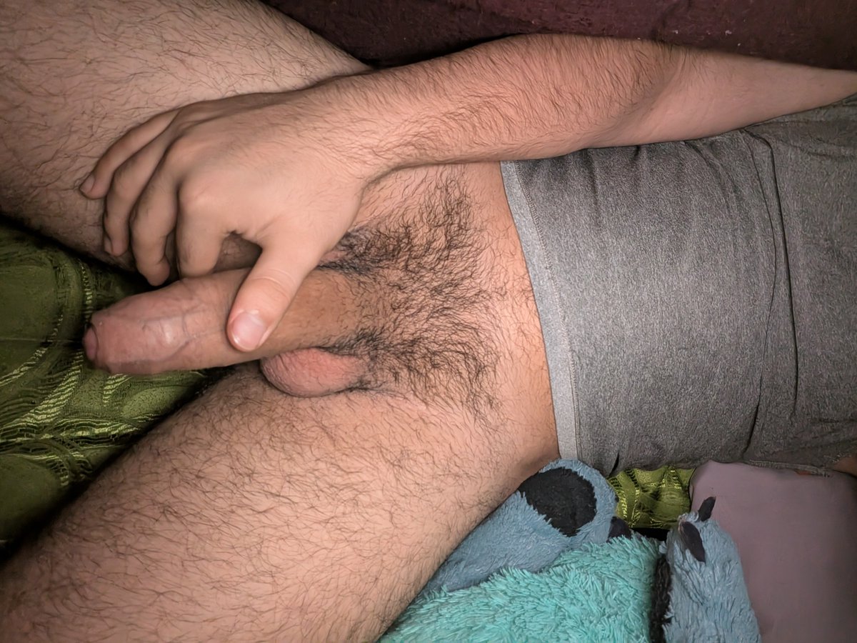 leoncitohot7's tweet photo. Quién quiere verga?🔥

#morrito #mty #vergon https://t.co/DF2VfdzrE1