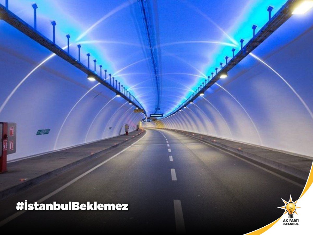delikizz123's tweet photo. Avrasya Tüneli, bu şehirde zamanın kıymetli olduğunu her geçişte hatırlatıyor. #İstanbulBeklemez https://t.co/qF67HV0fw7