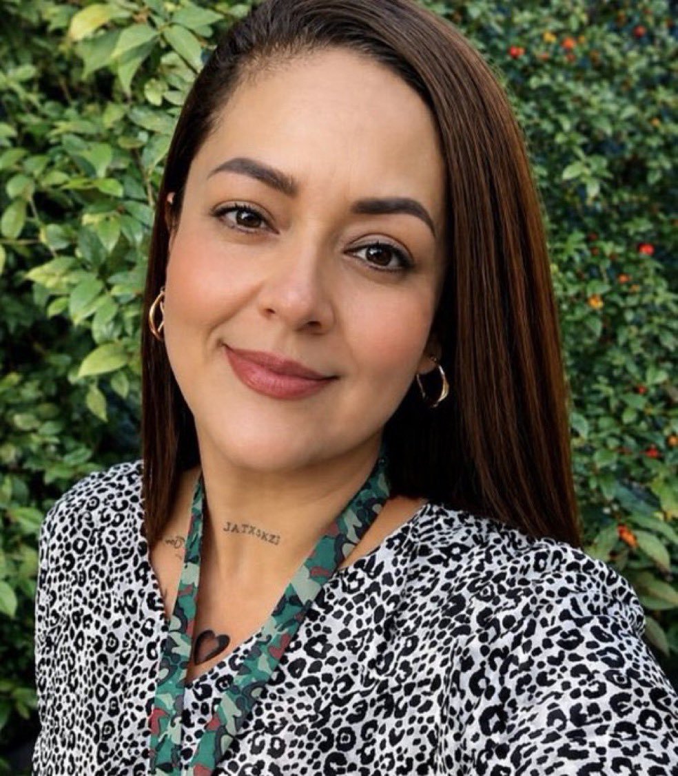 monicagarzag's tweet photo. 🔴Se confirma homicidio de la periodista Roxana Berenice Guzmán Ramírez.
La Fiscalía de Veracruz informó que se hizo una verificación científica a los restos hallados.
Hasta el momento hay 8 detenidos por el caso. https://t.co/eYuEDyt2Sm https://t.co/sfac4F633B