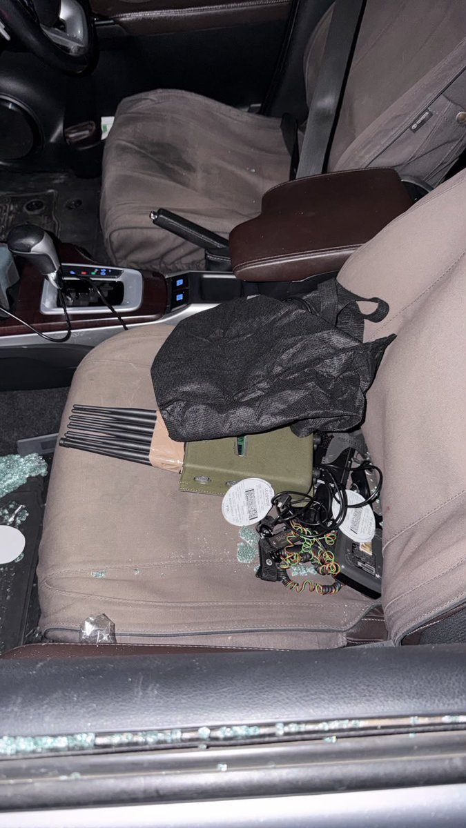 Abramjee's tweet photo. A routine patrol by Vision Tactical members quickly turned into a pursuit after a suspicious vehicle was identified in Houghton JHB by partners. 

The vehicle was tracked onto the freeway, where the suspect was successfully apprehended. 

A search of the vehicle resulted in the recovery of multiple licence plates and a suspected military-grade signal jammer.

The suspect has been handed over to SAPS for further investigation.