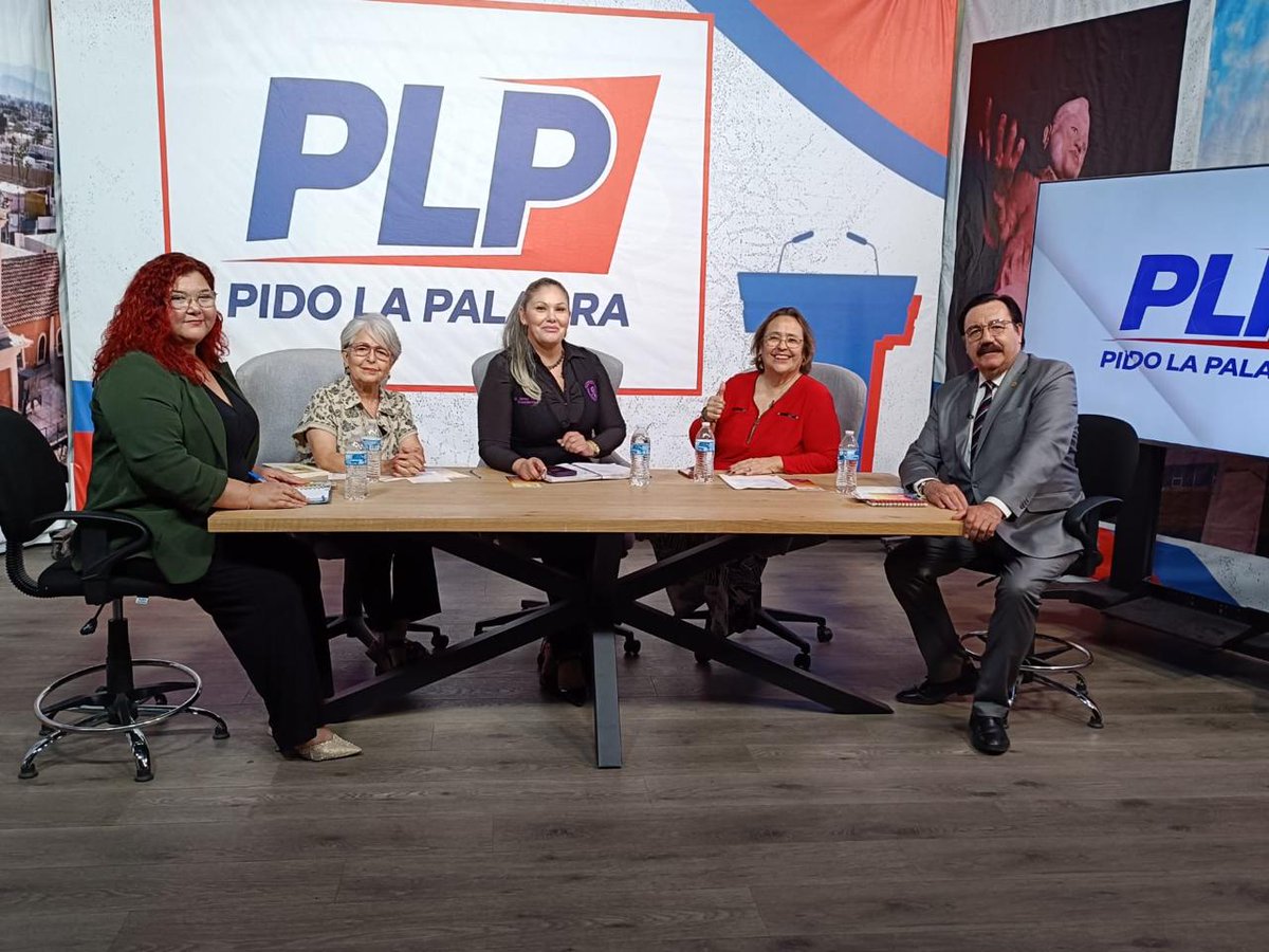 gentediversabc's tweet photo. Anoche en el de Canal 66 con Cosme Collignon.

"Tema violencia familiar", un problema que nos involucra a todxs y que exige prevención y acción. Gracias por el espacio para compartir este importante mensaje. 🙏

#violenciafamiliar #prevencióndelaviolencia #derechoshumanos https://t.co/rbdLz5ksqx