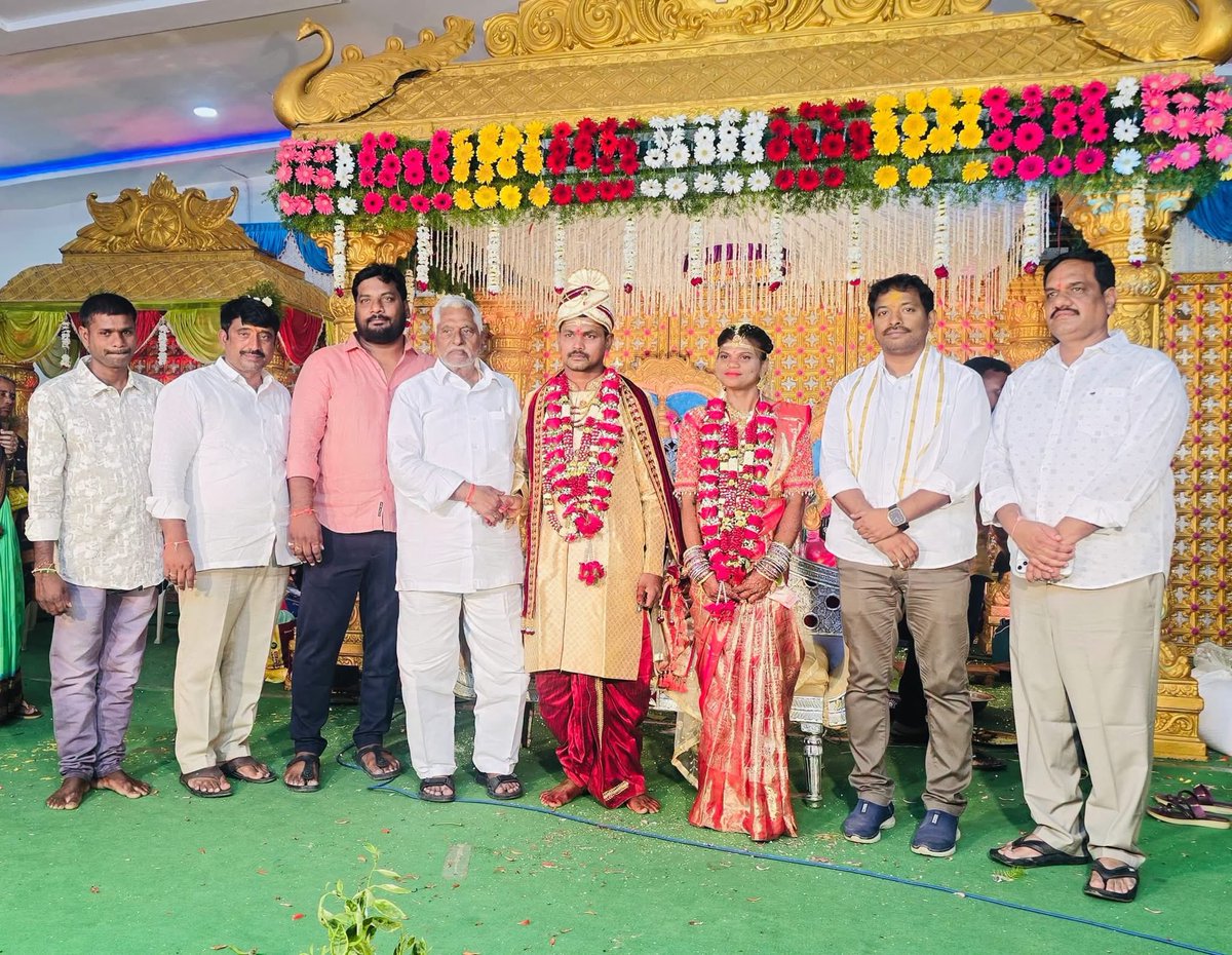 TJEEVANREDDI's tweet photo. ఈరోజు జగిత్యాల నియోజకవర్గ పరిధిలోని పలు శుభకార్యములలో పోల్గన్నరు.. https://t.co/hwKOOlPjTJ