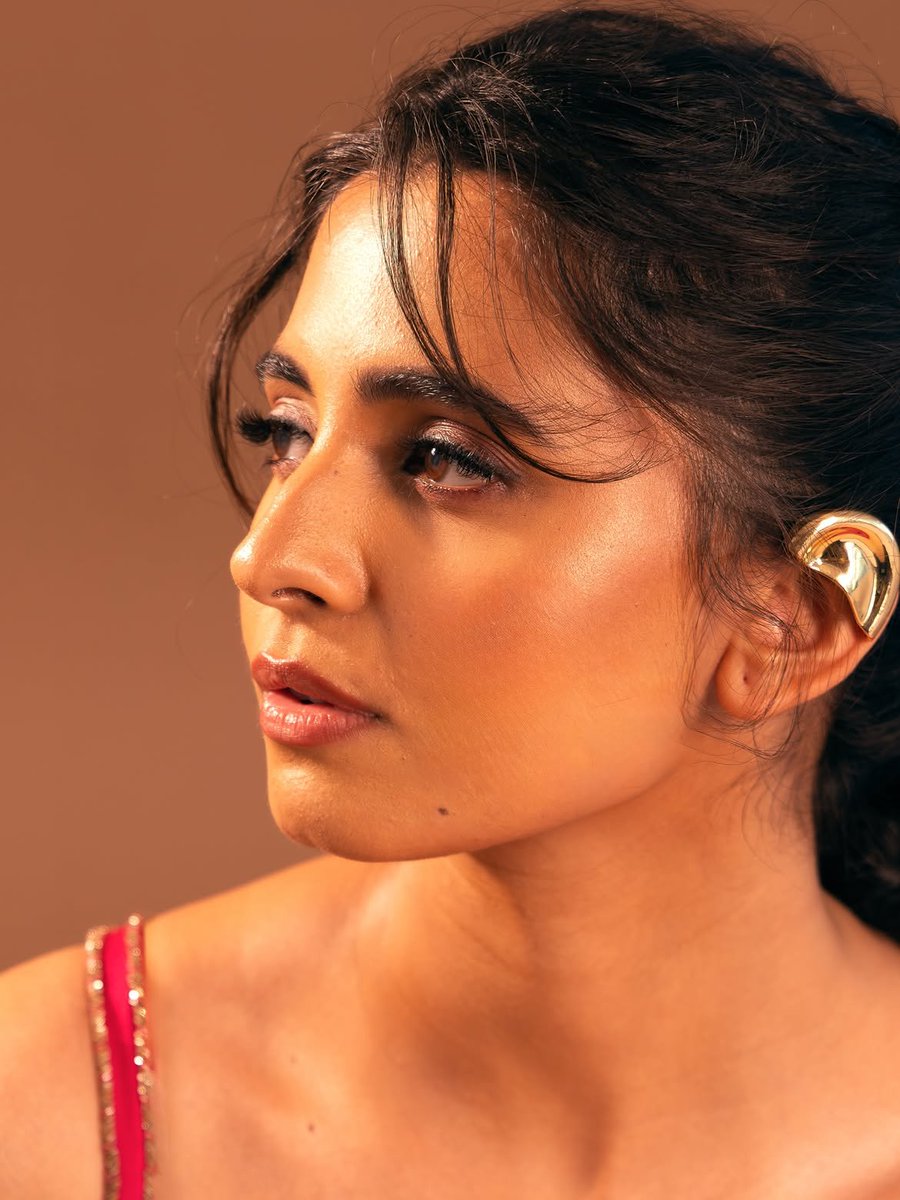 OnlyHeroines's tweet photo. Preethi Asrani 😻🥵 https://t.co/u0jxId99Ar