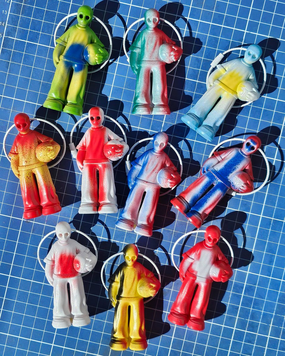 Enamel_Kiln's tweet photo. J'ai fait des porte-clés pour la Coupe du Monde, 10 équipes parmi lesquelles choisir 🫶🏼

En pré-commande à partir du 05/07 pour une durée de 5 jours ! https://t.co/vbgxqvfsbQ