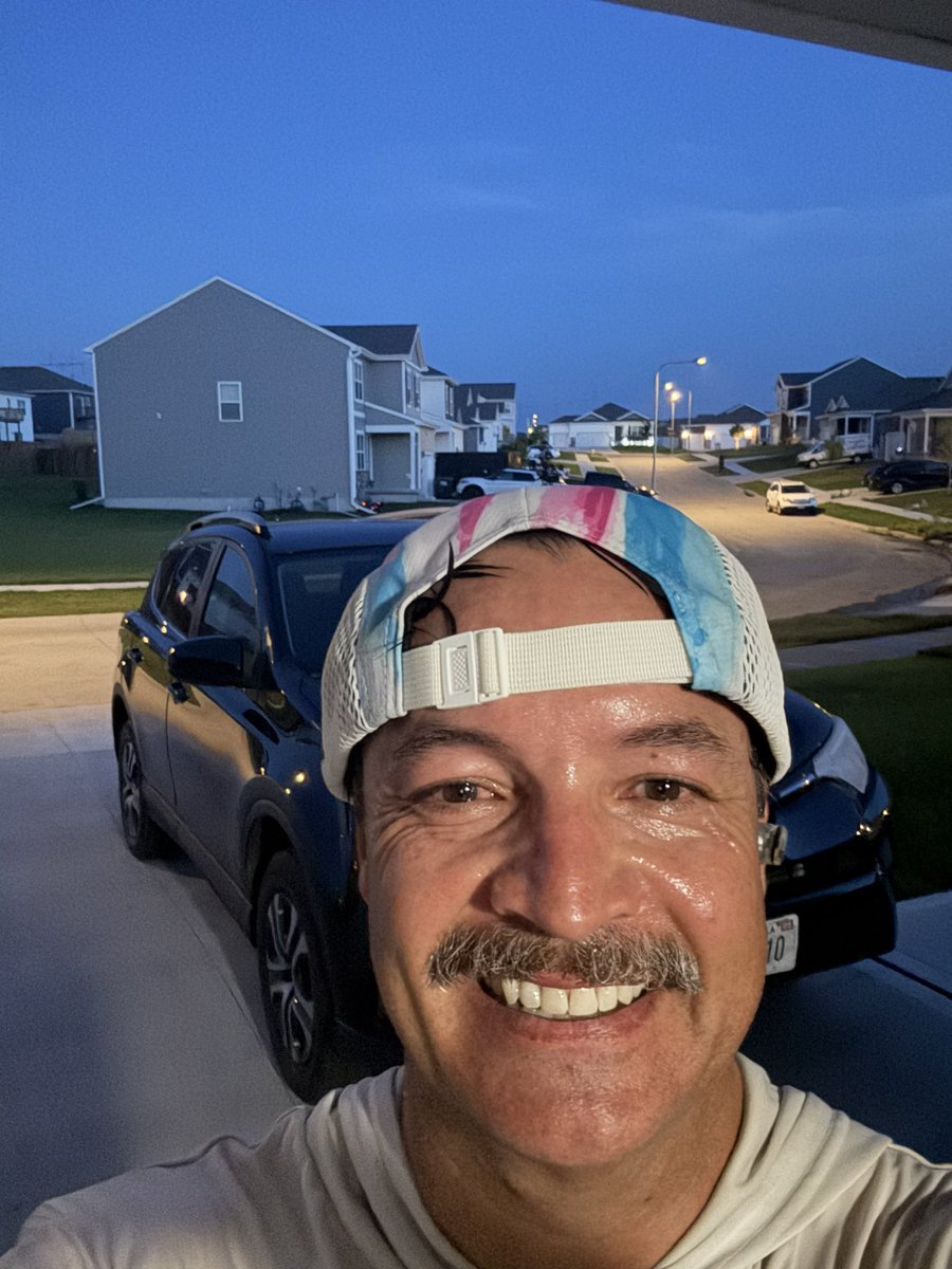 Leftylovato's tweet photo. Tuesday night 5 mile recovery run in my Blue Thunders, hot and sweaty. This morning 10 in my Eki’s. 
“It’s just time to pay the price for not listening to advice.”
-Depeche https://t.co/nYUXgdRo0C