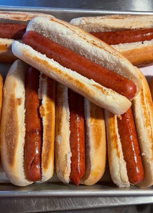 SweetNecto67900's tweet photo. Pick two toppings for your hot dog 🌭 🇺🇸 https://t.co/Wvv1eycaPH