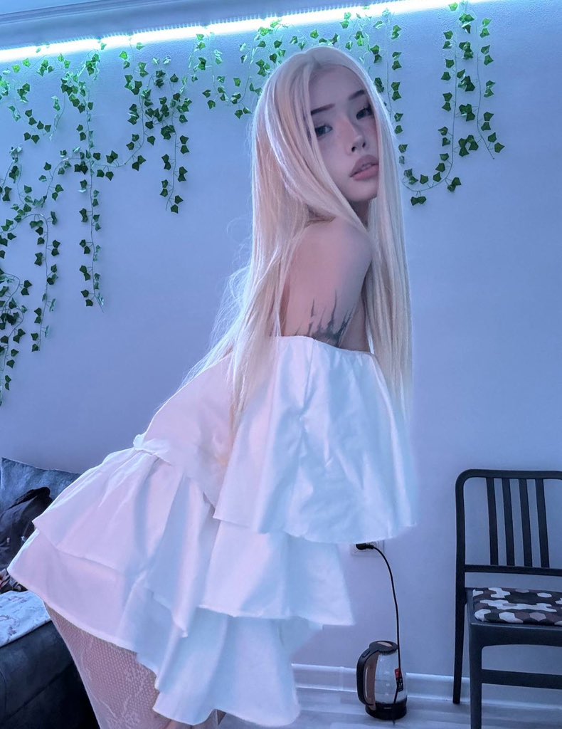 Idaaafan's tweet photo. angel aura https://t.co/Iv2Ycz5aNZ