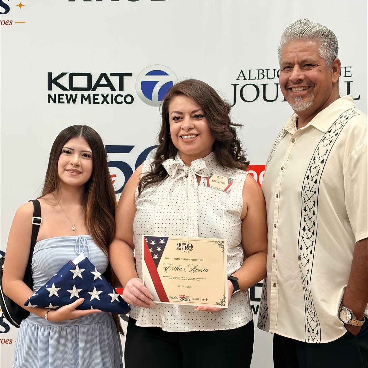 NMOilAndGas's tweet photo. 🇺🇸 NMOGA &amp; Energizing Our Future NM proudly honored 250 New Mexicans as part of #250Flags — celebrating the veterans, teachers, first responders &amp; volunteers who make our state stronger. #NewMexicoHeroes https://t.co/m4zNu4hEXg