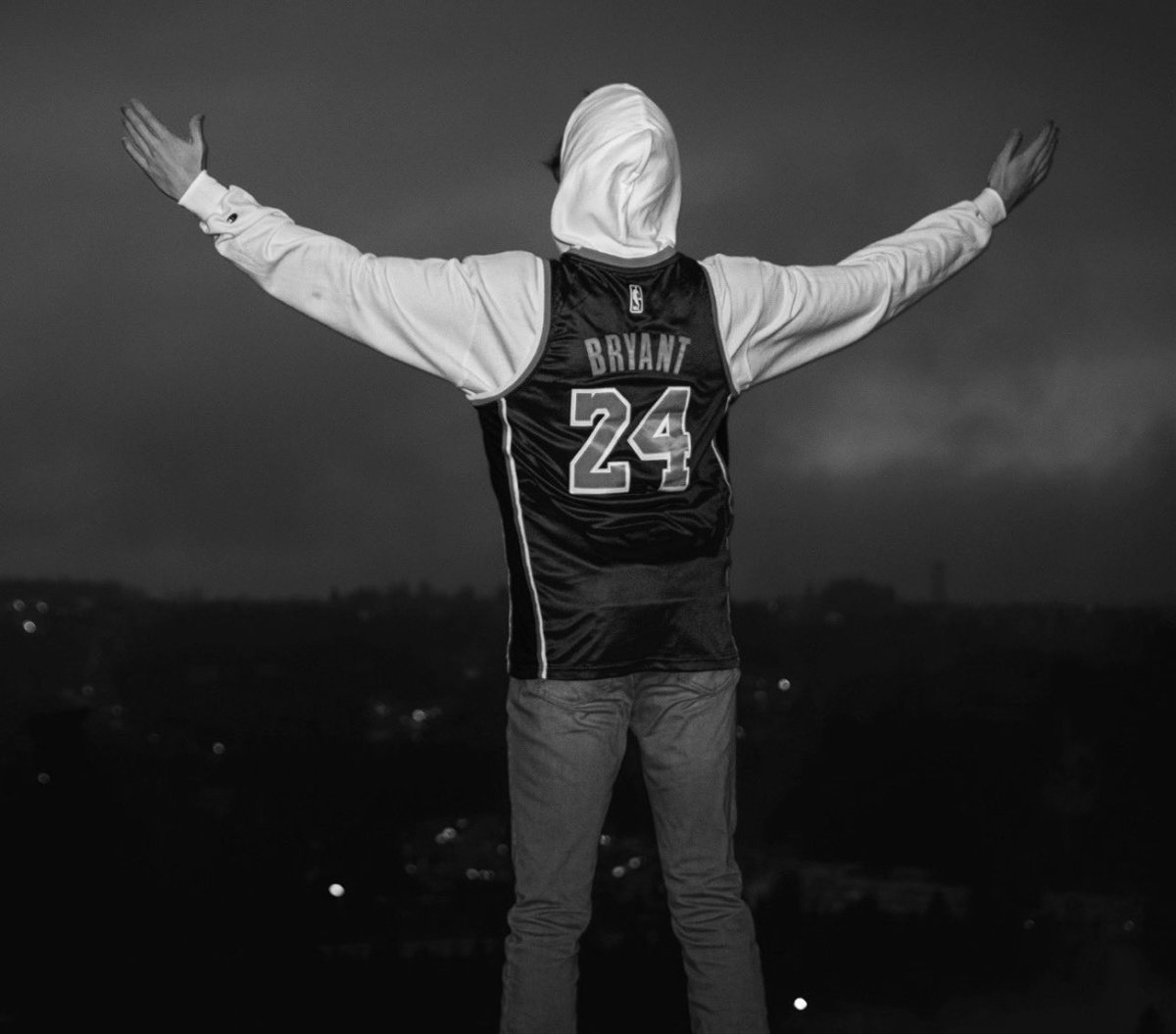 IQContained's tweet photo. Kobe Year, 24 🎂

My life has done a full 180 over the last year, and I thank the man above for challenging me mentally, emotionally, physically, and spiritually, because everything happens for a reason.

Believe in yourself and do you ❤️ https://t.co/WTnDt8ez0v