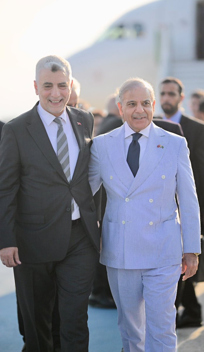 BSWarraich's tweet photo. Minister of Trade of the Republic Türkiye Professor Dr Omer Bolat received Prime  Minister of Pakistan Muhammad Shehbaz Sharif upon his arrival at Ataturk Airport Istanbul. https://t.co/P1pXcdunci