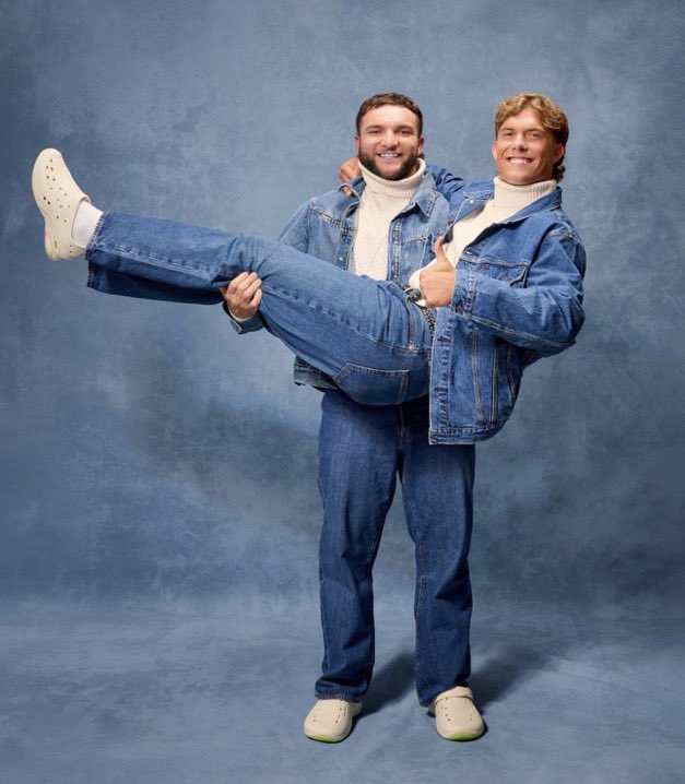 NFL_DovKleiman's tweet photo. This is awesome: Giants star QB Jaxson Dart and RB Cam Skattebo have inked a partnership with Crocs.

The two faces of New York football 😭😭 https://t.co/ZuKESG71v9