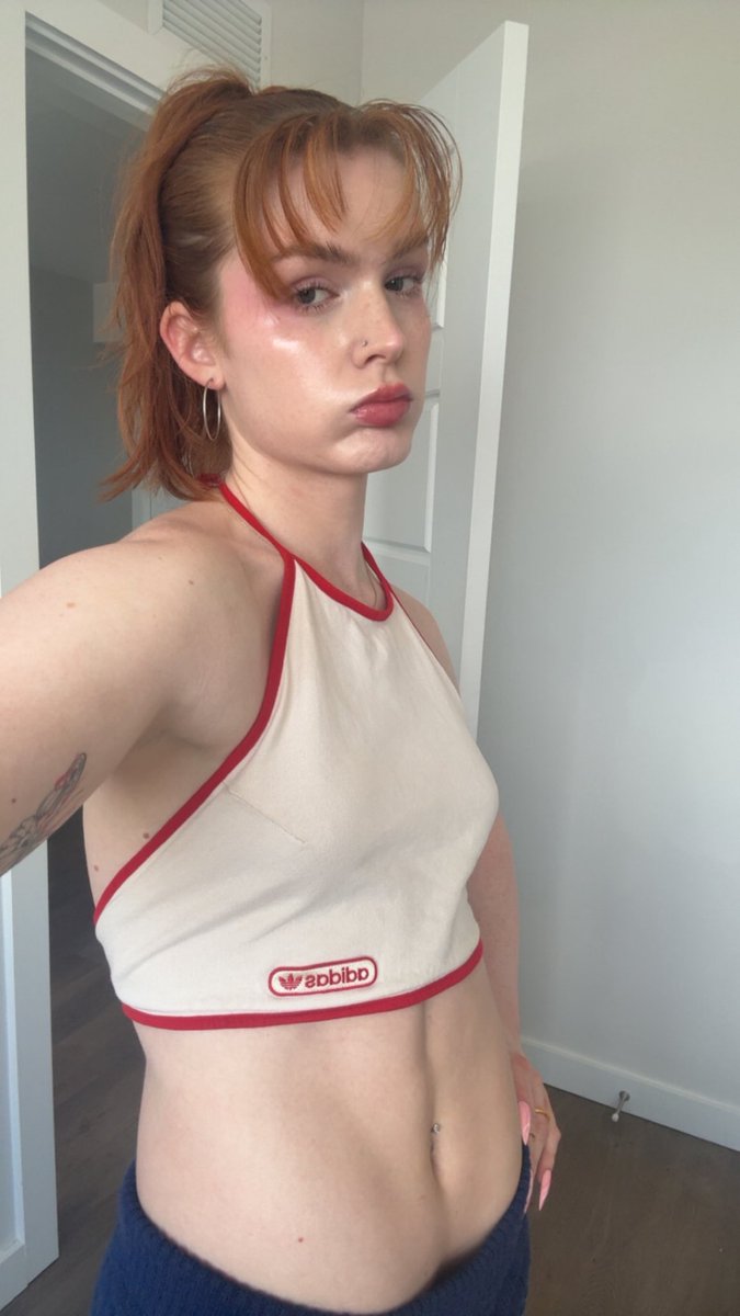 hungdiva's tweet photo. who wants a face &amp; cock pic? https://t.co/YU95Ry1jCN