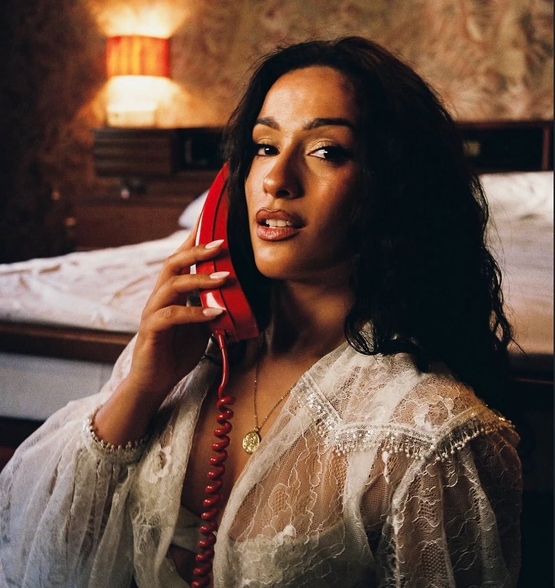 ChanelTSpain's tweet photo. Apple Music España • Pop:

#173. UNOxUNO (NEW)

— Se convierte en su primera entrada en la lista desde “Zakaza”, hace más de un año. https://t.co/7DlH87ZJoe