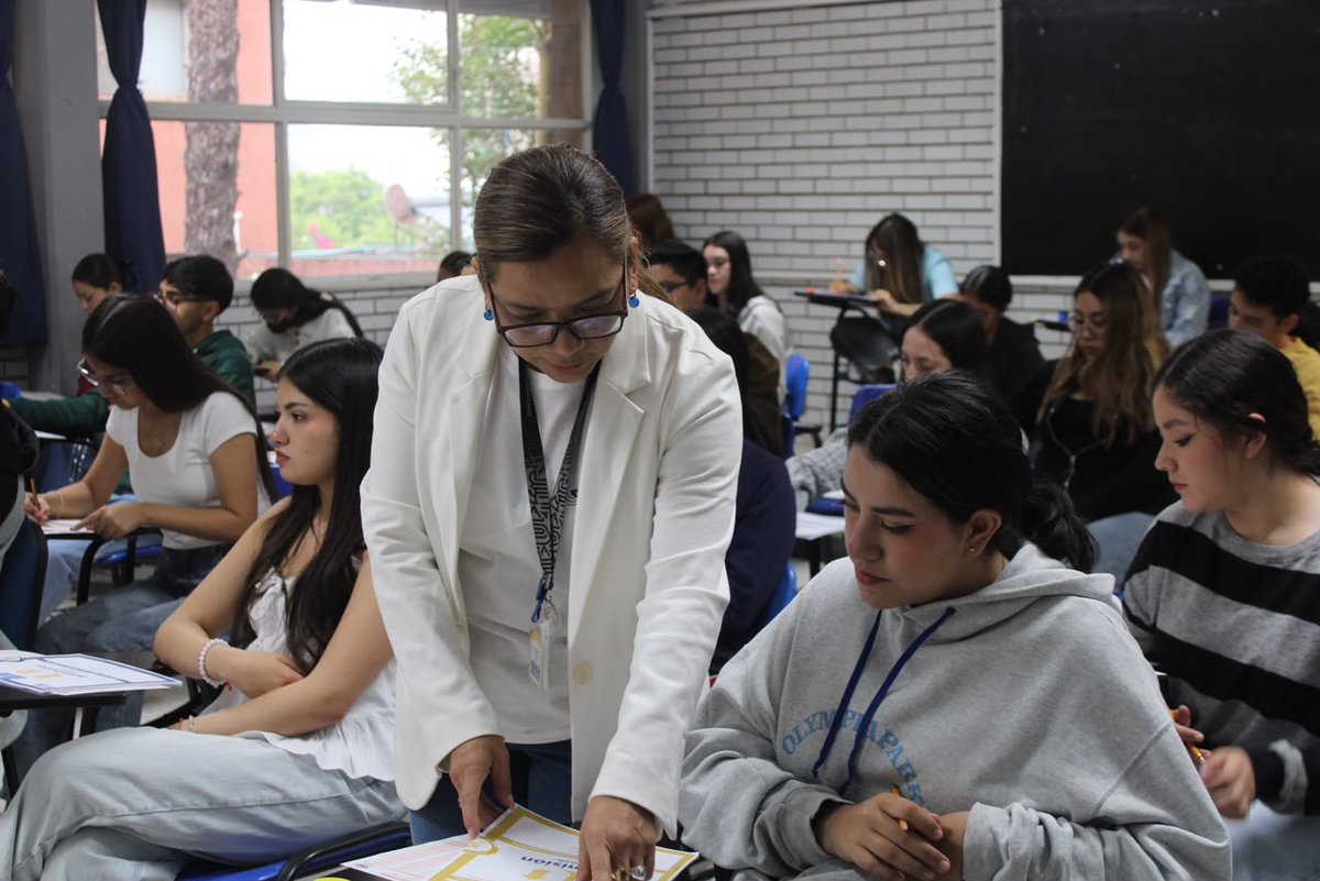 LaUASLP's tweet photo. 👉 Más de 14 mil aspirantes presentan el Examen de Admisión ✍️ 2026 de la #UASLP

🌐 Del total de sustentantes que participaron en las pruebas, 23 fueron aspirantes extranjeros provenientes de países como Estados Unidos, Perú, Colombia y Cuba.
https://t.co/ZGS4ISawXo https://t.co/saJVc3aCIq
