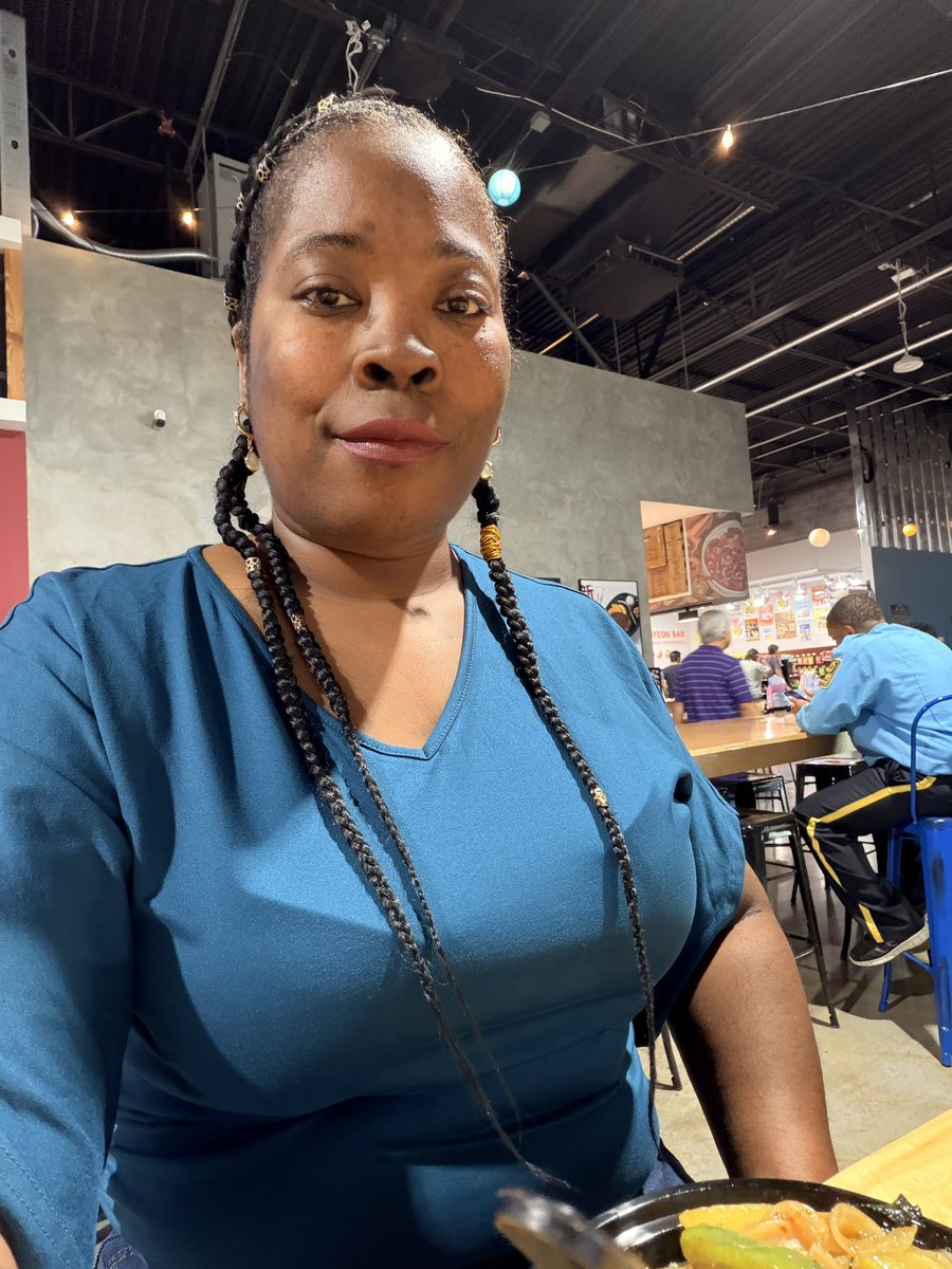 lasheikcalhoun's tweet photo. Trying out Alley 51 which is an Asian food hall. It’s attached to Super G international market. I decided to try some Thai food at Railay Thai Express #alley51foodhall #asianfoodhall #thaicuisine #pinevillenc #internationalfood https://t.co/dVwgiRzabE