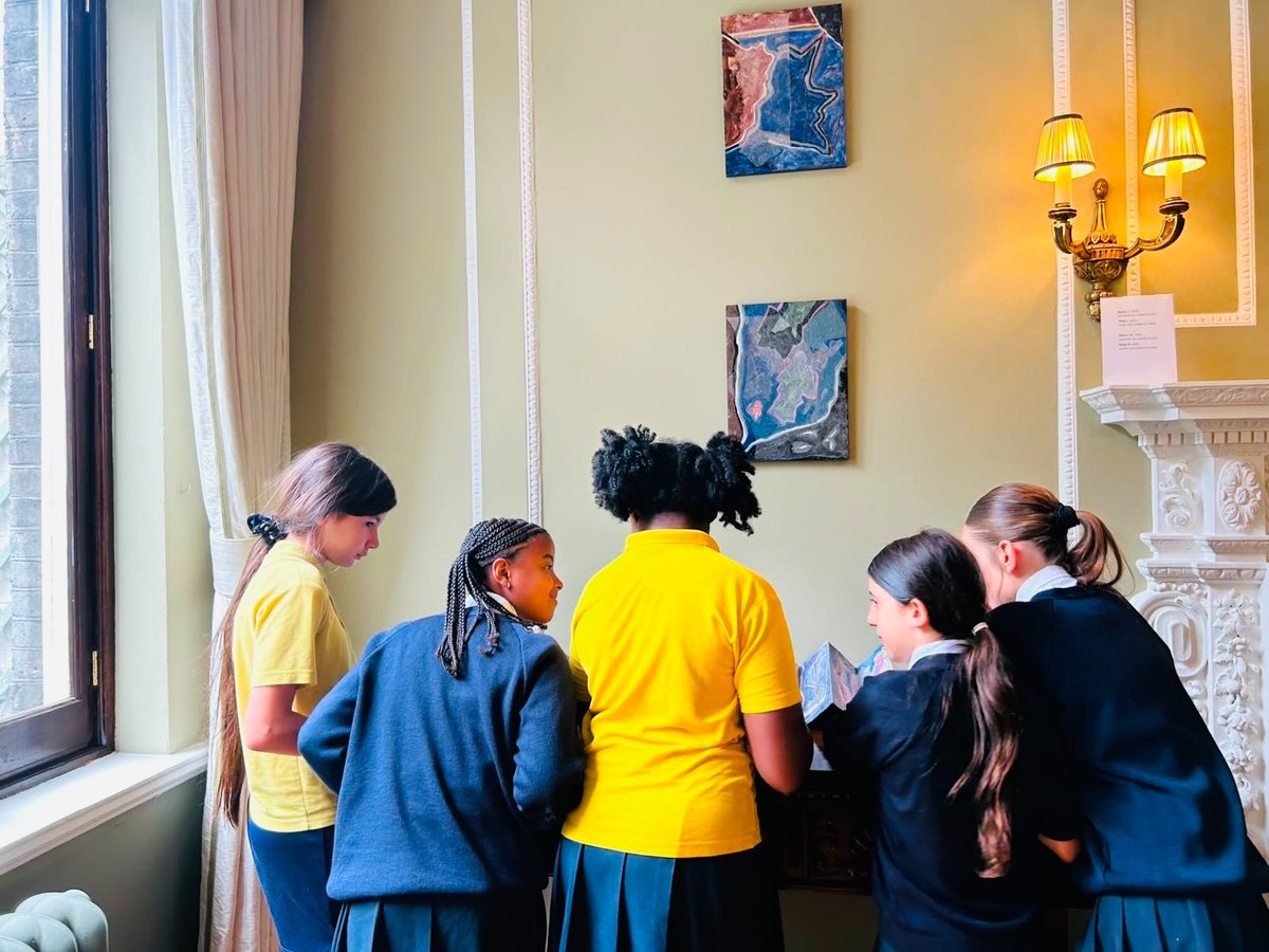 GreeceinUK's tweet photo. 📚🎨🇬🇷 This week, we were delighted to welcome pupils and teachers from St @CyprianAcademy to the 🇬🇷 Residence for a special educational visit to our #Odyssey and George #Seferis exhibitions

See more👇
https://t.co/3qTiTiZwiz https://t.co/KxK1awAL8I