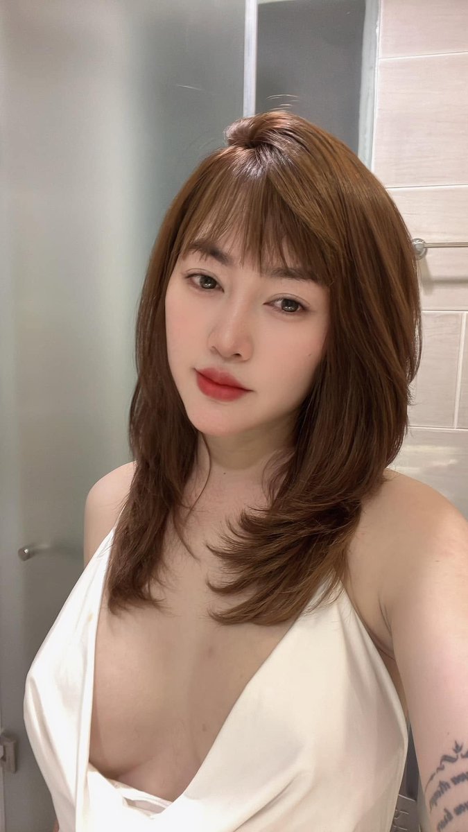 tiffanyngocha19's tweet photo. Thức khuya em tỉnh bằng trà,yêu anh em trả bằng tình được không😛 https://t.co/ACHRV5iwy0