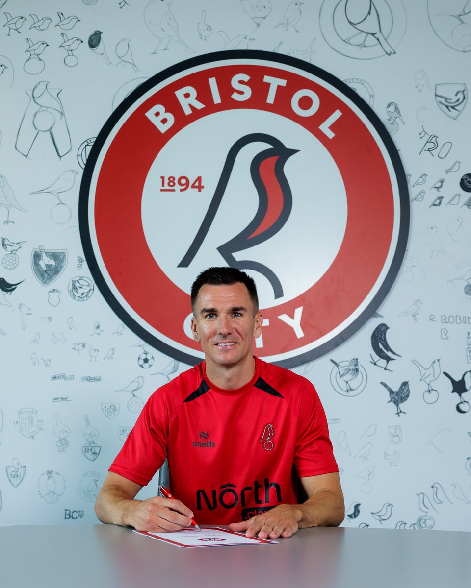 BristolCity's tweet photo. 📣 We’ve signed winger Jed Wallace on a two-year deal. 

Read more: 👇
