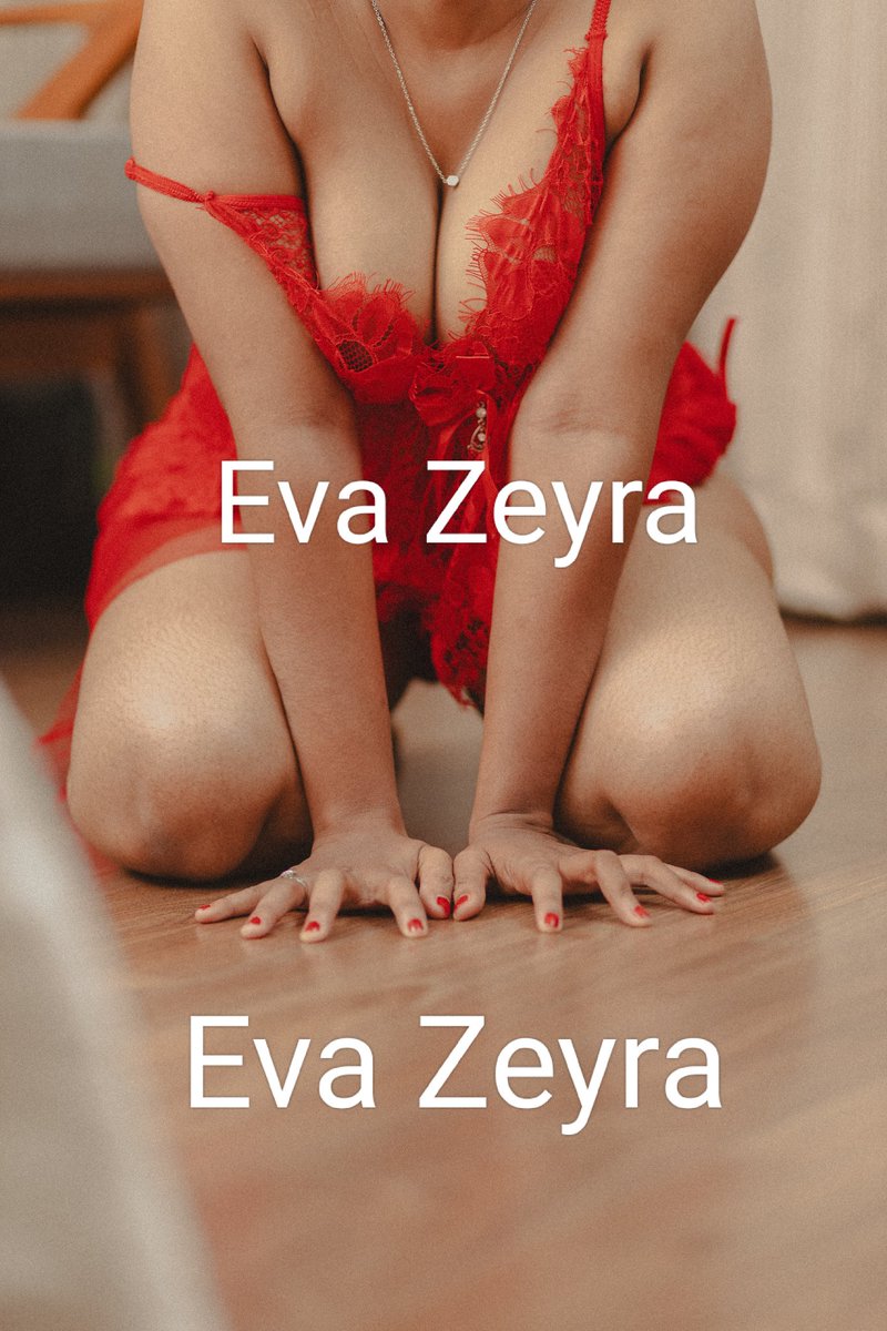 Eva Zeyra tweet media